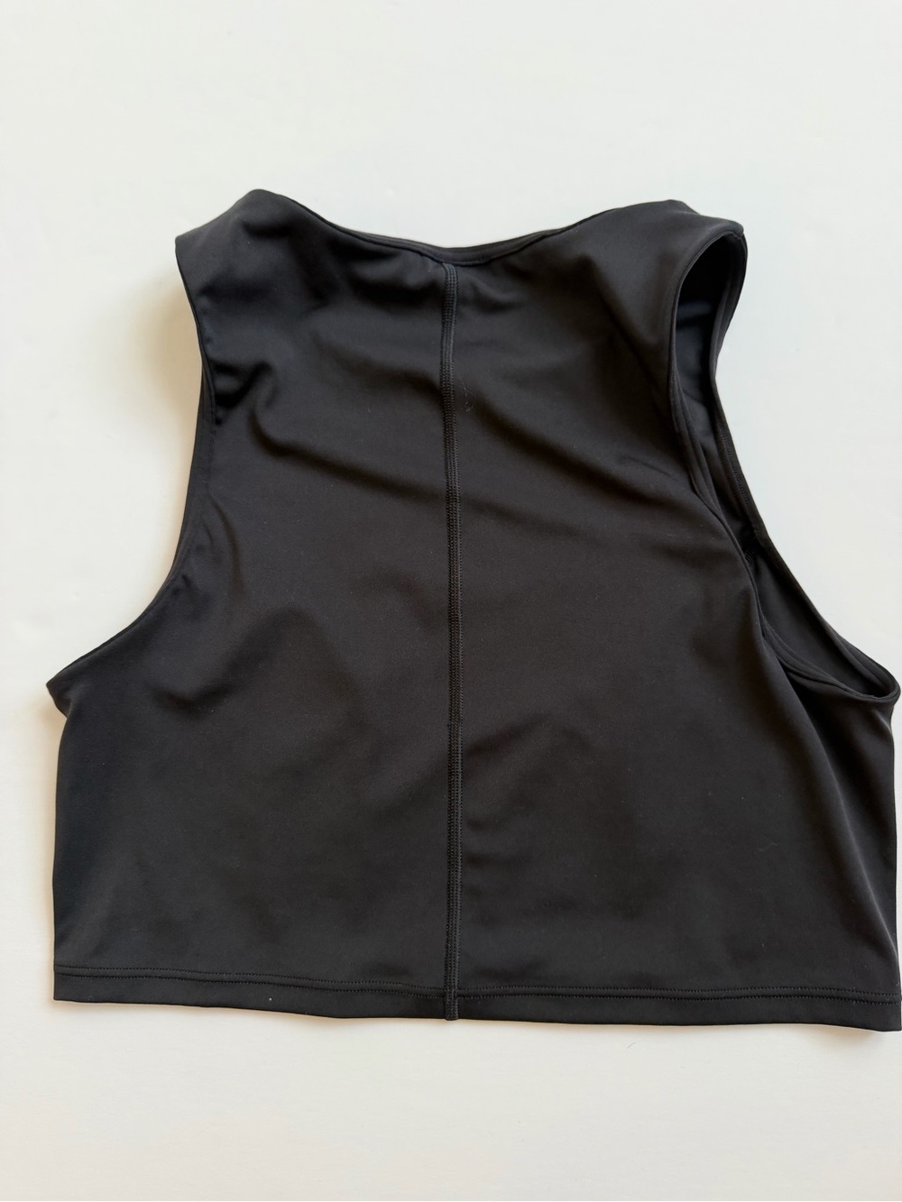 Gymshark Black High-Neck Cropped Sports Tank - Picture 2 of 4